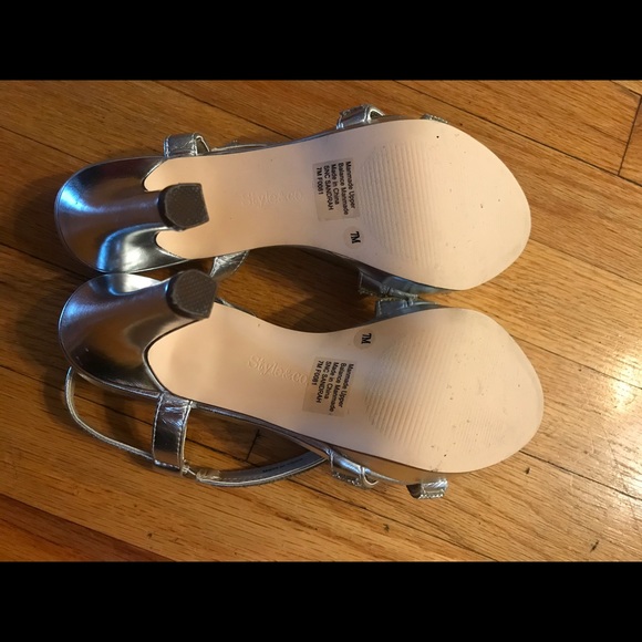 Style & Co. Philly Silver Wedding Party Sandals - Picture 2 of 6